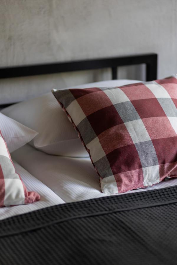 Stylish & Trendy 1 Bedroom Apartment Wola With Parking By Renters Warschau Buitenkant foto