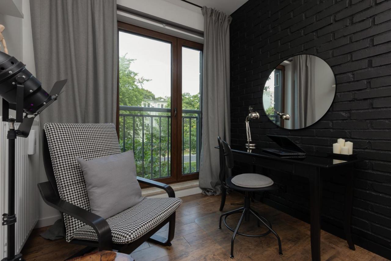 Stylish & Trendy 1 Bedroom Apartment Wola With Parking By Renters Warschau Buitenkant foto