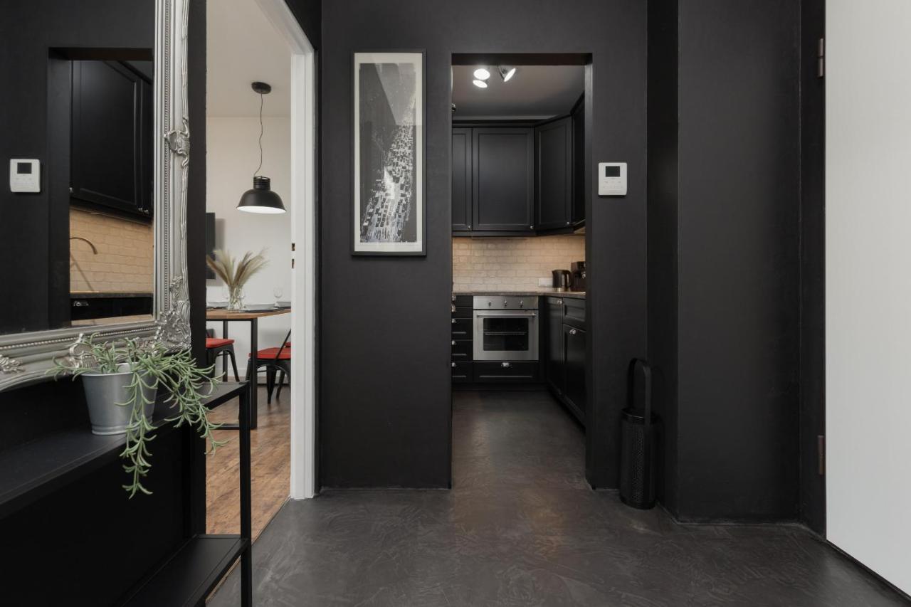 Stylish & Trendy 1 Bedroom Apartment Wola With Parking By Renters Warschau Buitenkant foto